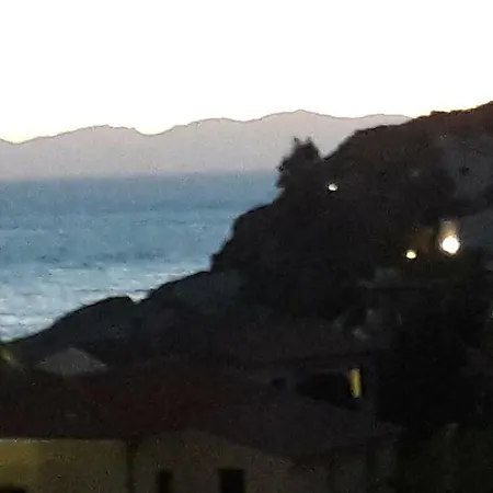 Sul Tramonto شقة